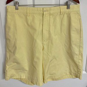 Yellow Vineyard Vines Link Shorts (34)